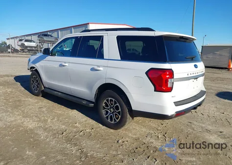 2022 Ford Expedition Xlt z USA, uszkodzony, nr VIN 1FMJU1HT5NEA35636